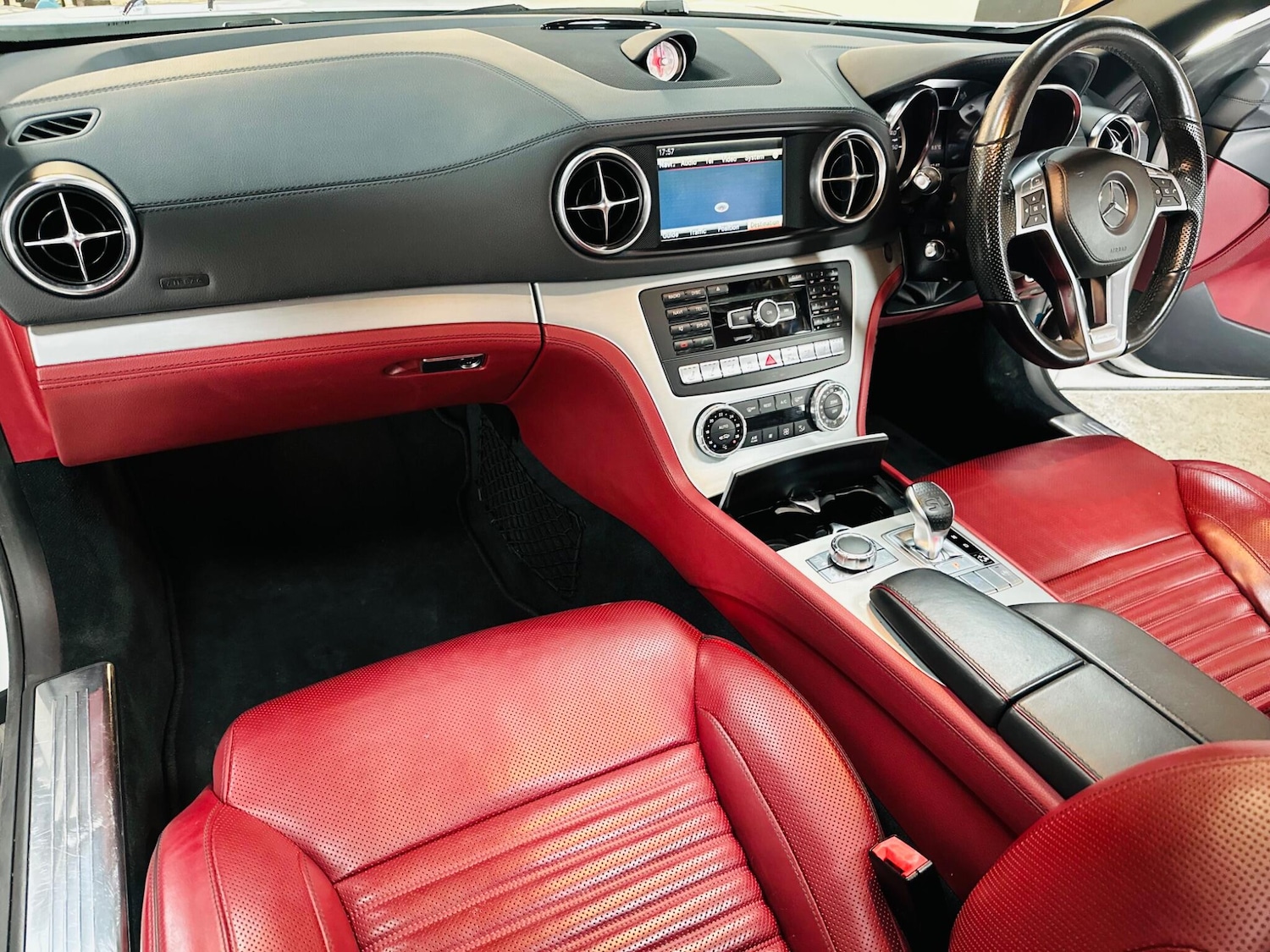 Used Mercedes-Benz SL 2015 for sale - 77695505: Photo 6