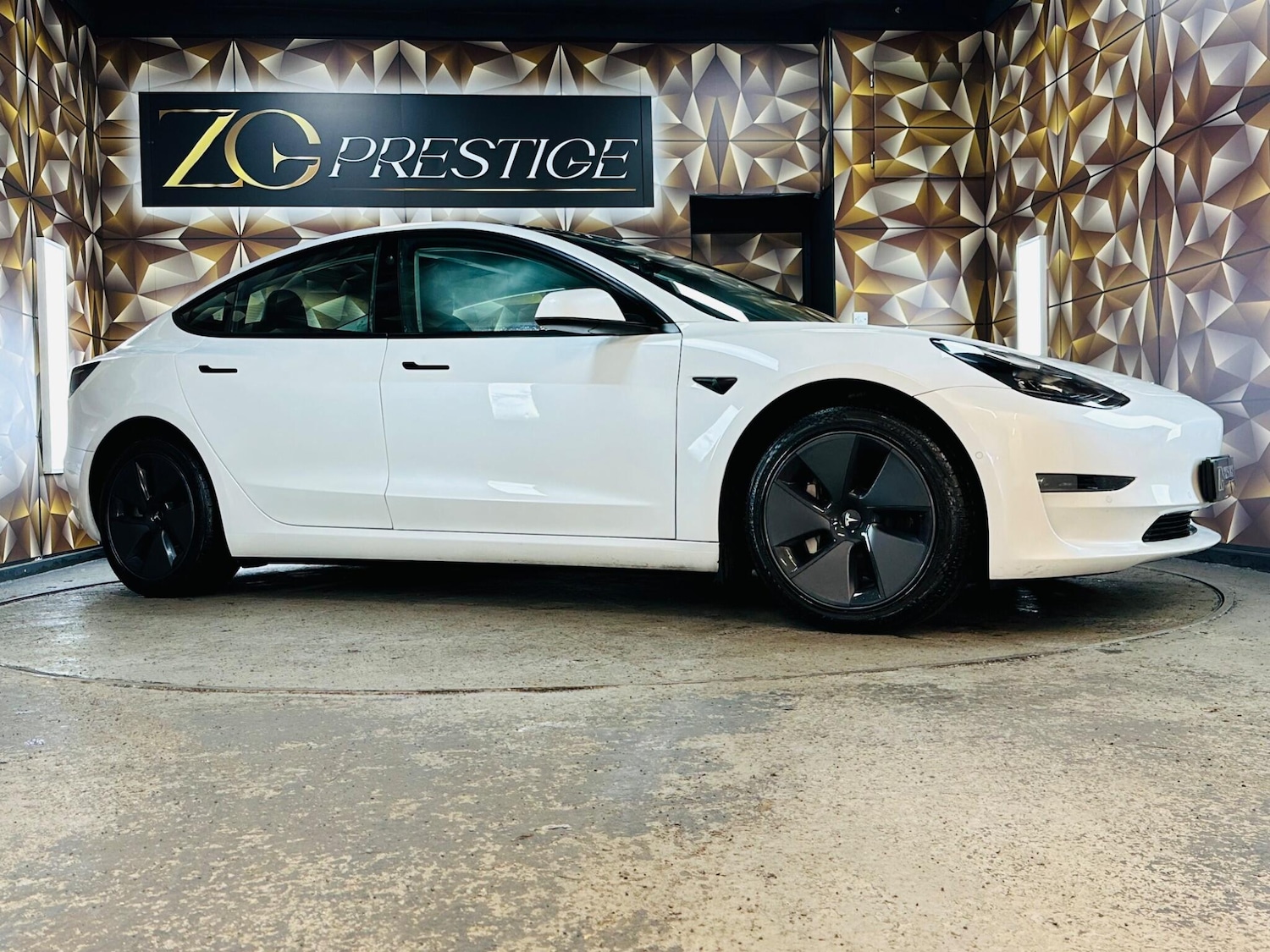 Used Tesla Model 3 2020 for sale - 76926156: Photo 17