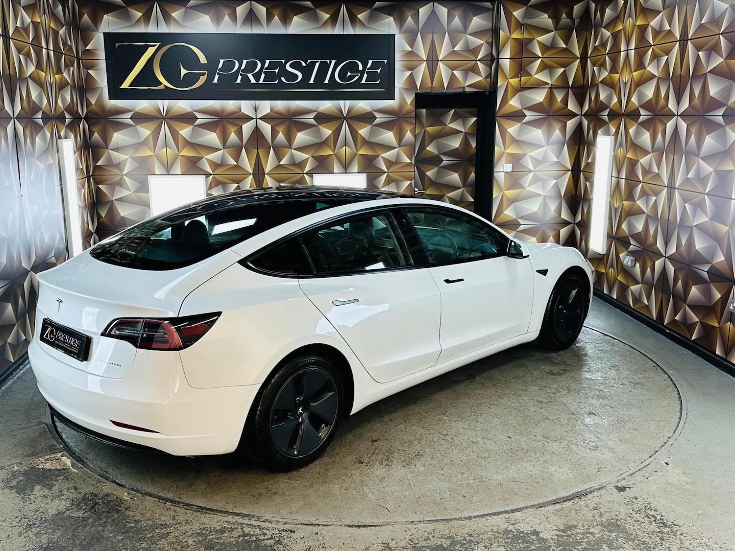 Used Tesla Model 3 2020 for sale - 76926156: Photo 42