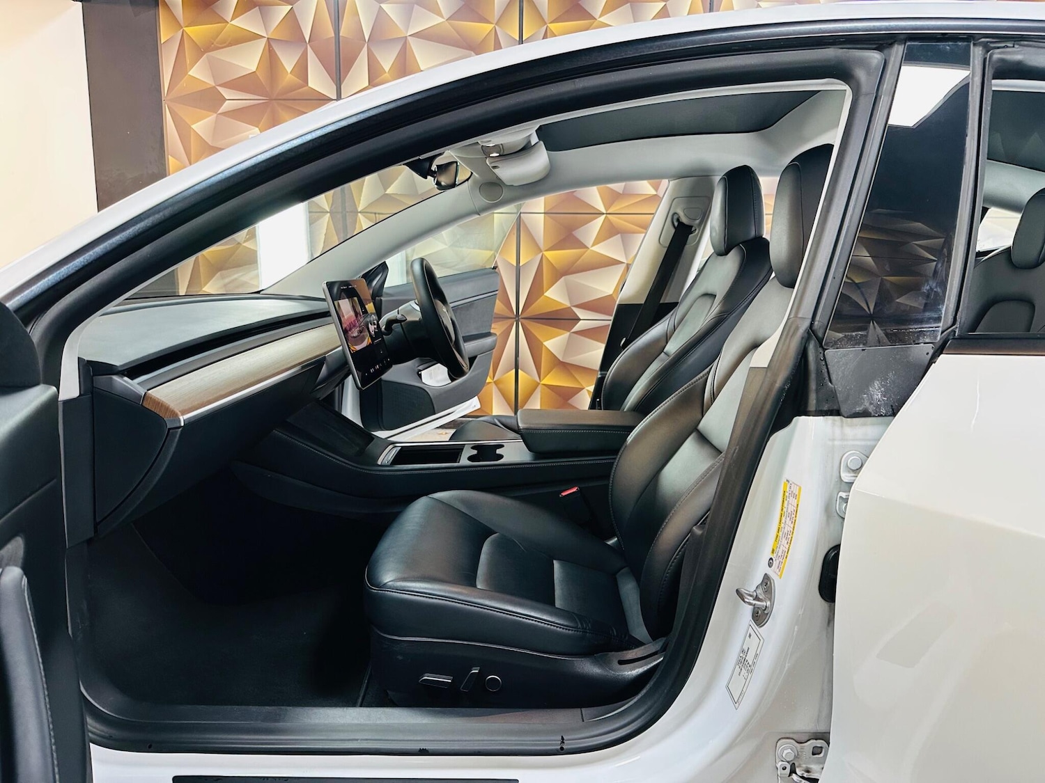 Used Tesla Model 3 2020 for sale - 76926156: Photo 59