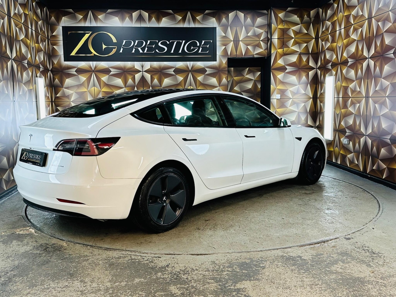 Used Tesla Model 3 2020 for sale - 76926156: Photo 7