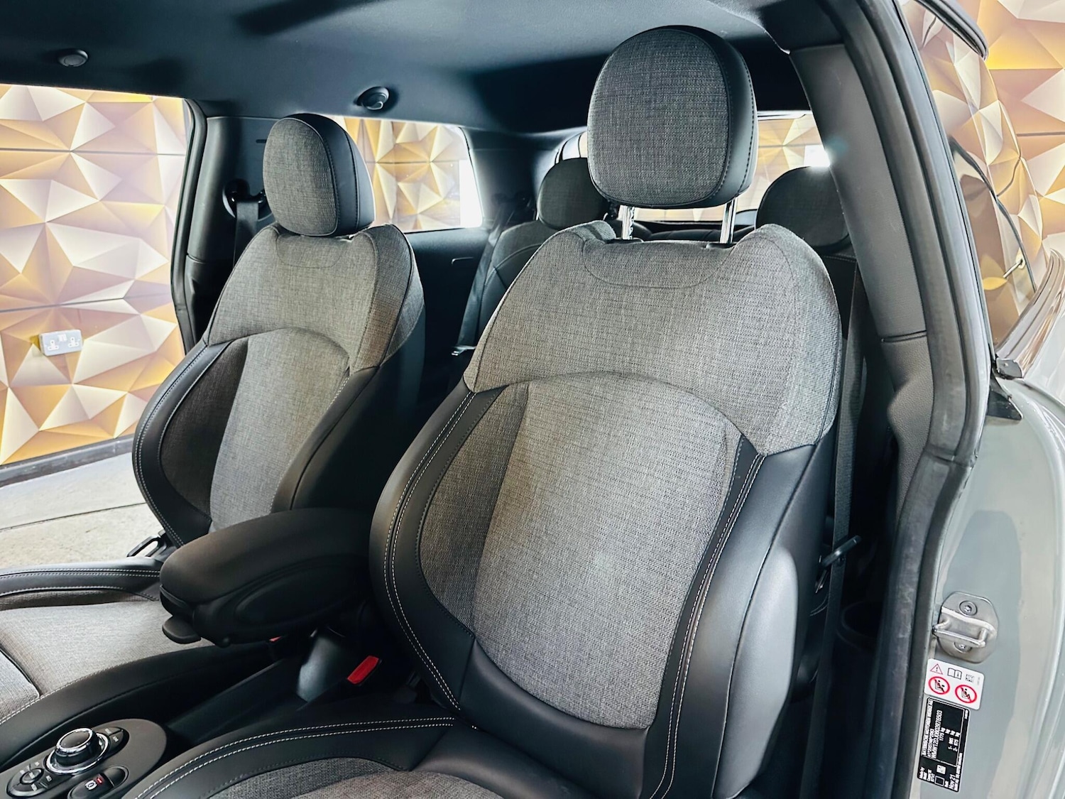 Used MINI Hatch 2021 for sale - 76561829: Photo 14