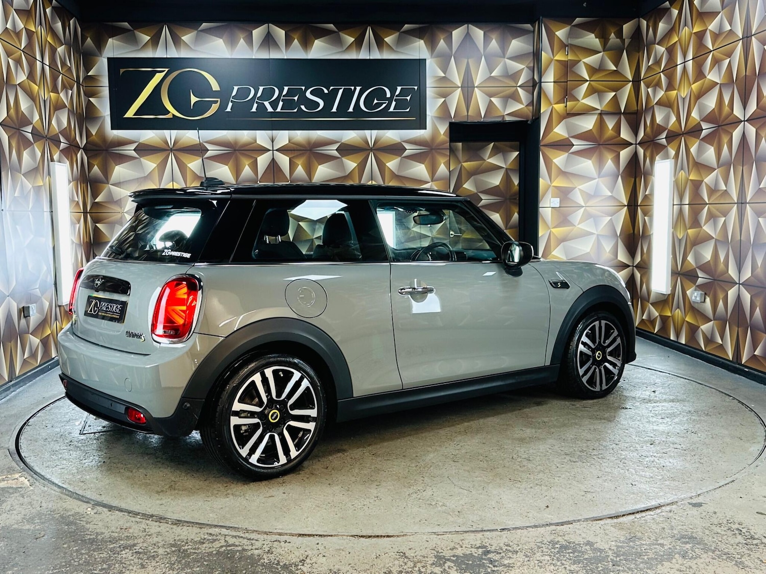 Used MINI Hatch 2021 for sale - 76561829: Photo 21