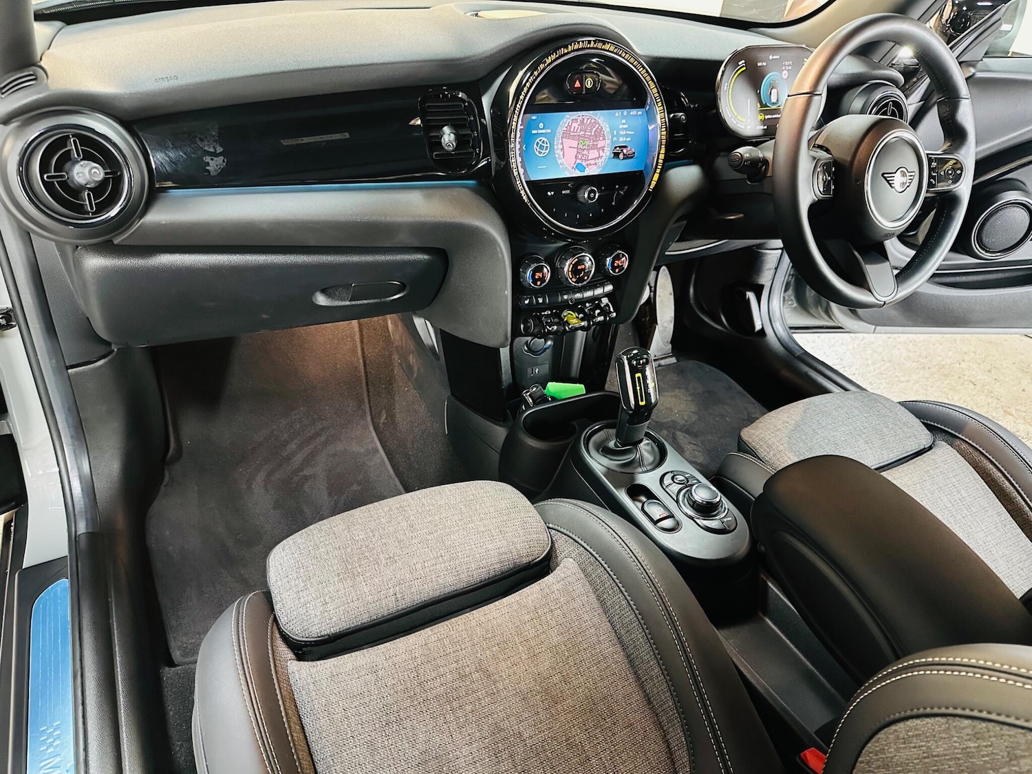 Used MINI Hatch 2021 for sale - 76561829: Photo 6