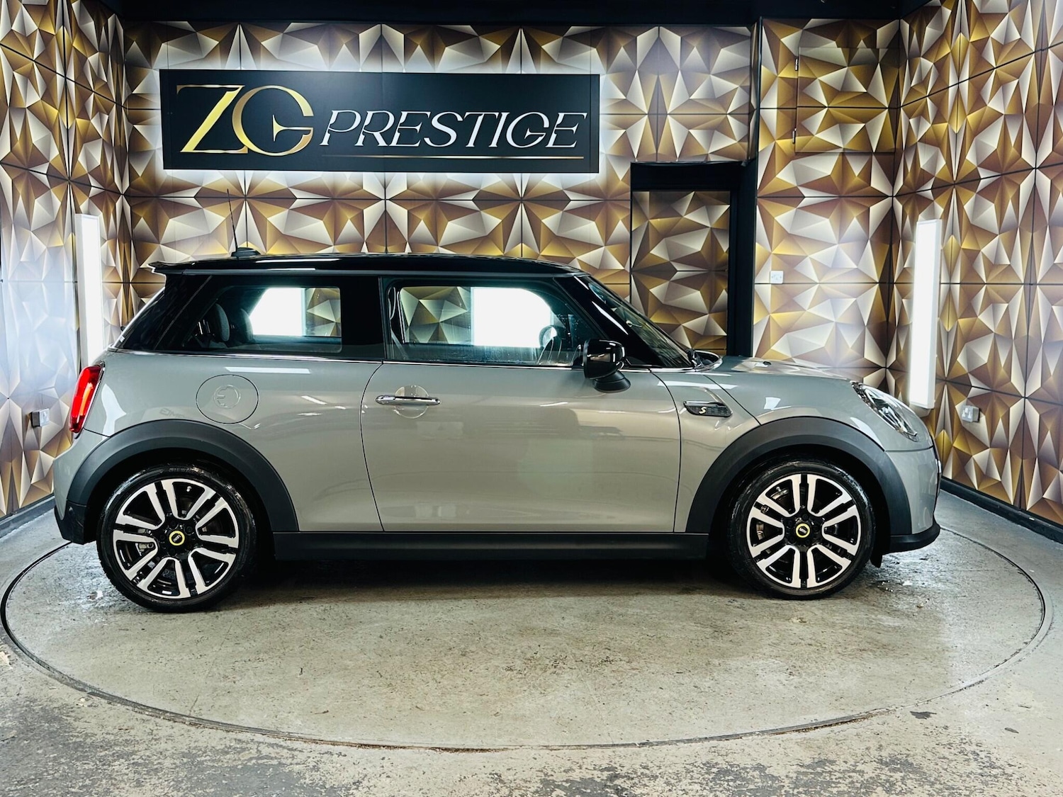 Used MINI Hatch 2021 for sale - 76561829: Photo 9