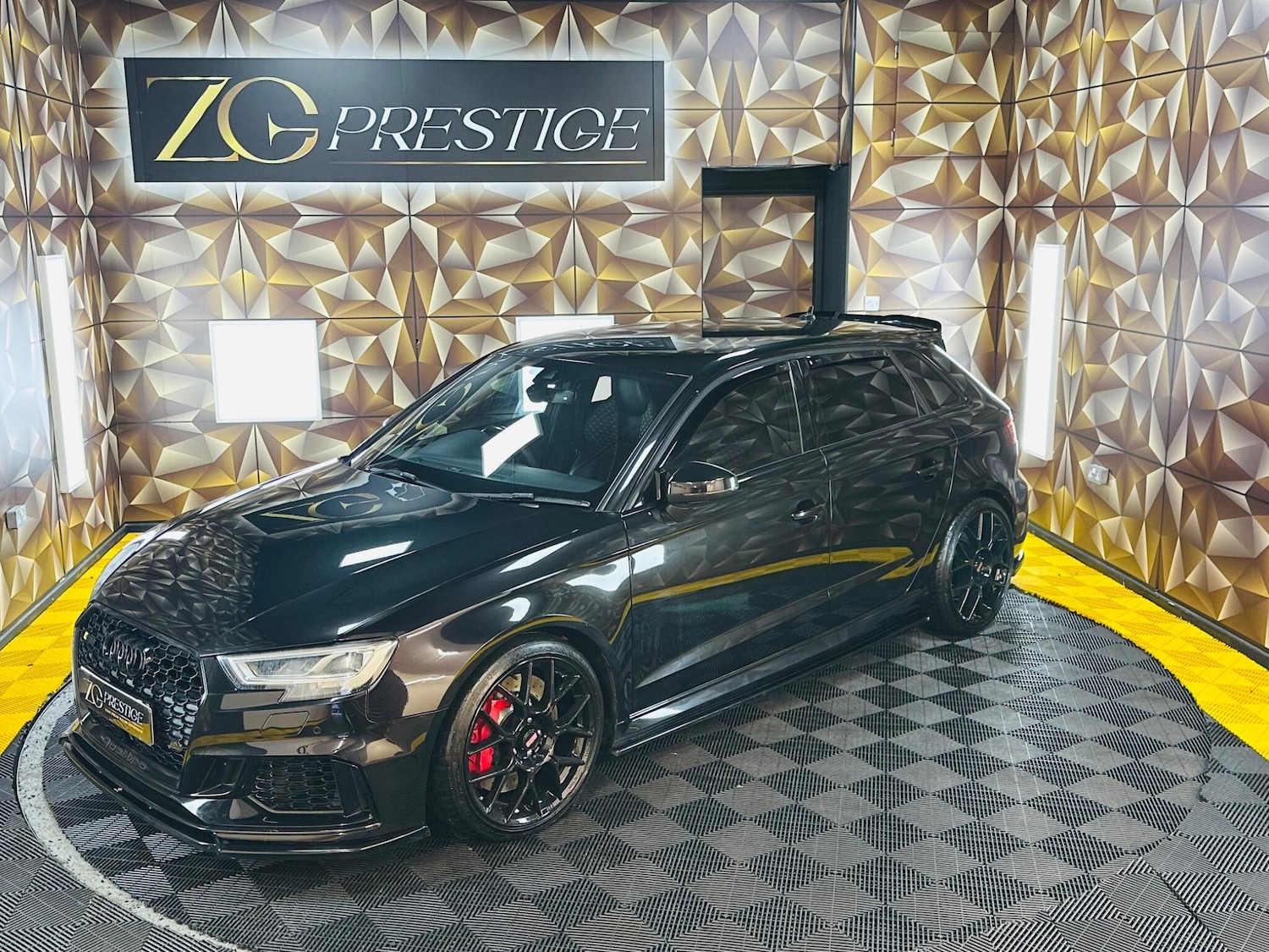 Used Audi RS3 2017 for sale - 77898661: Photo 19