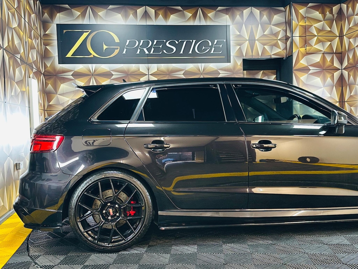 Used Audi RS3 2017 for sale - 77898661: Photo 27