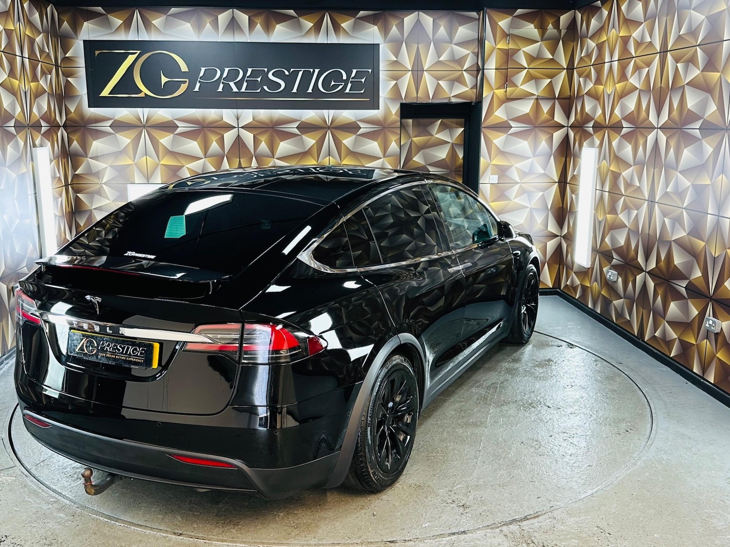 Used Tesla Model X 2018 for sale - 76059356: Photo 27