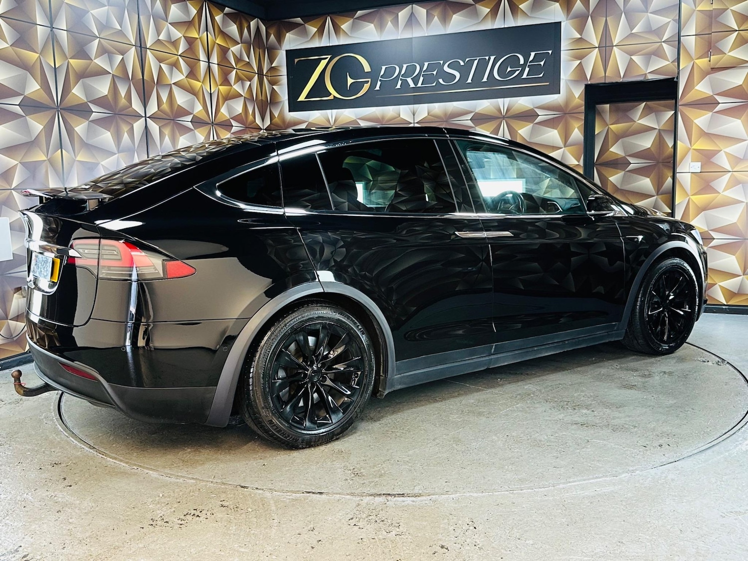 Used Tesla Model X 2018 for sale - 76059356: Photo 36