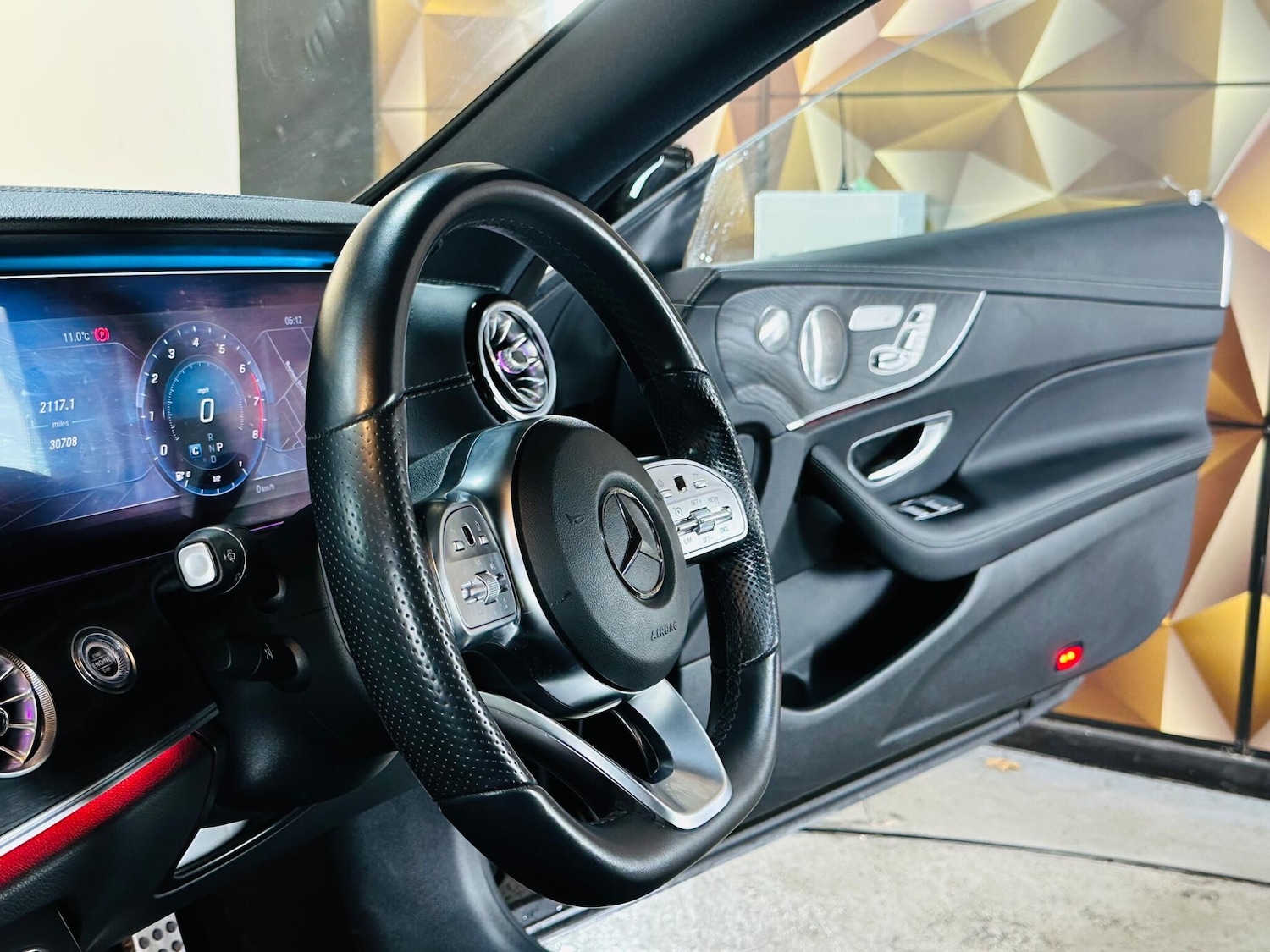 Used Mercedes-Benz E Class 2019 for sale - 76964746: Photo 37