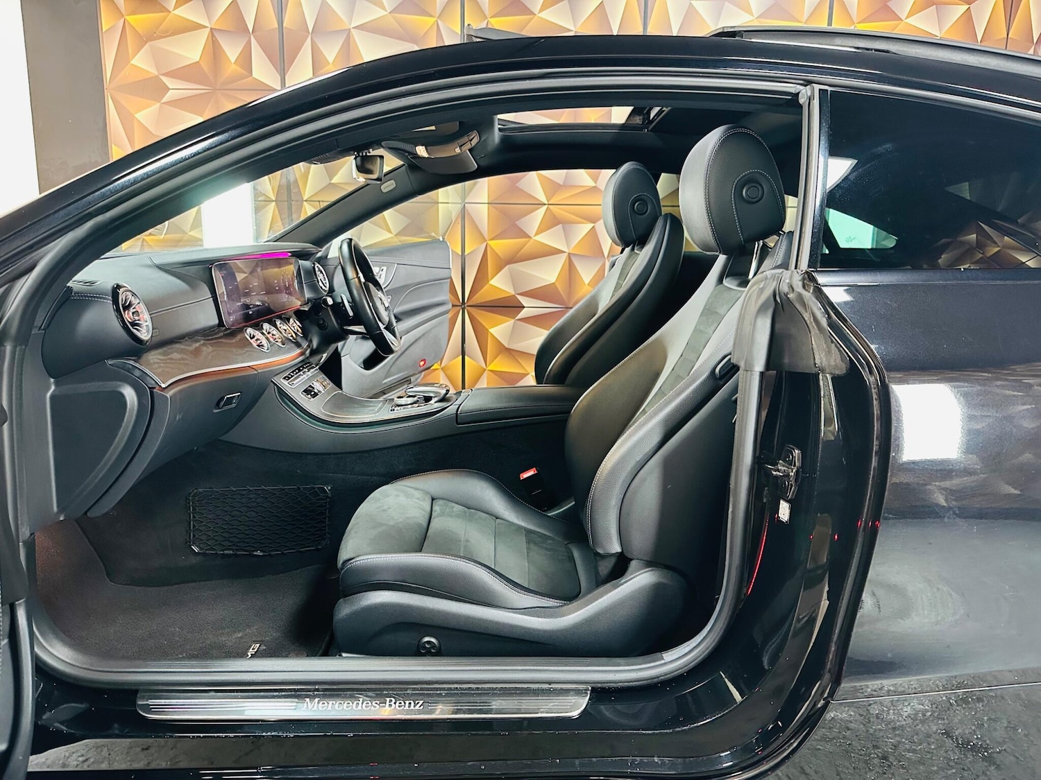 Used Mercedes-Benz E Class 2019 for sale - 76964746: Photo 68