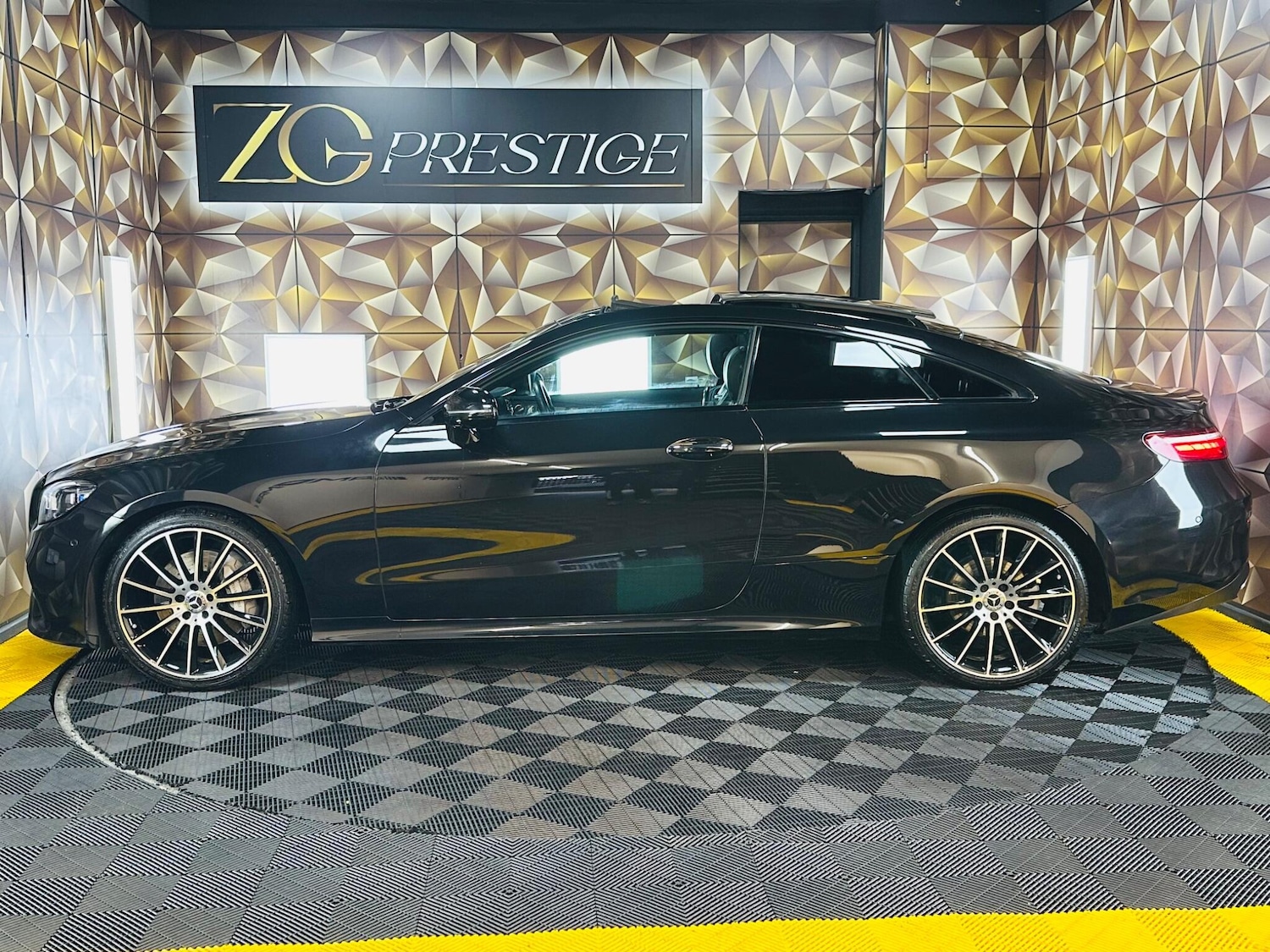 Used Mercedes-Benz E Class 2022 for sale - 77175334: Photo 11