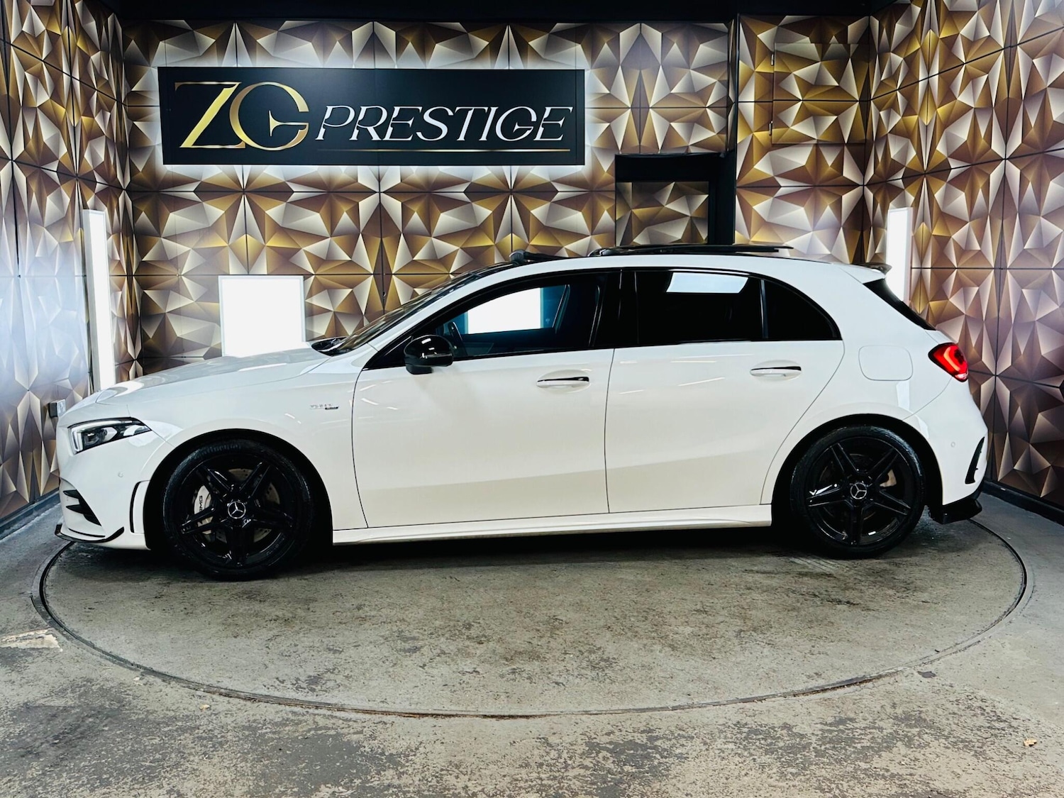 Used Mercedes-Benz A-Class 2019 for sale - 76824391: Photo 11