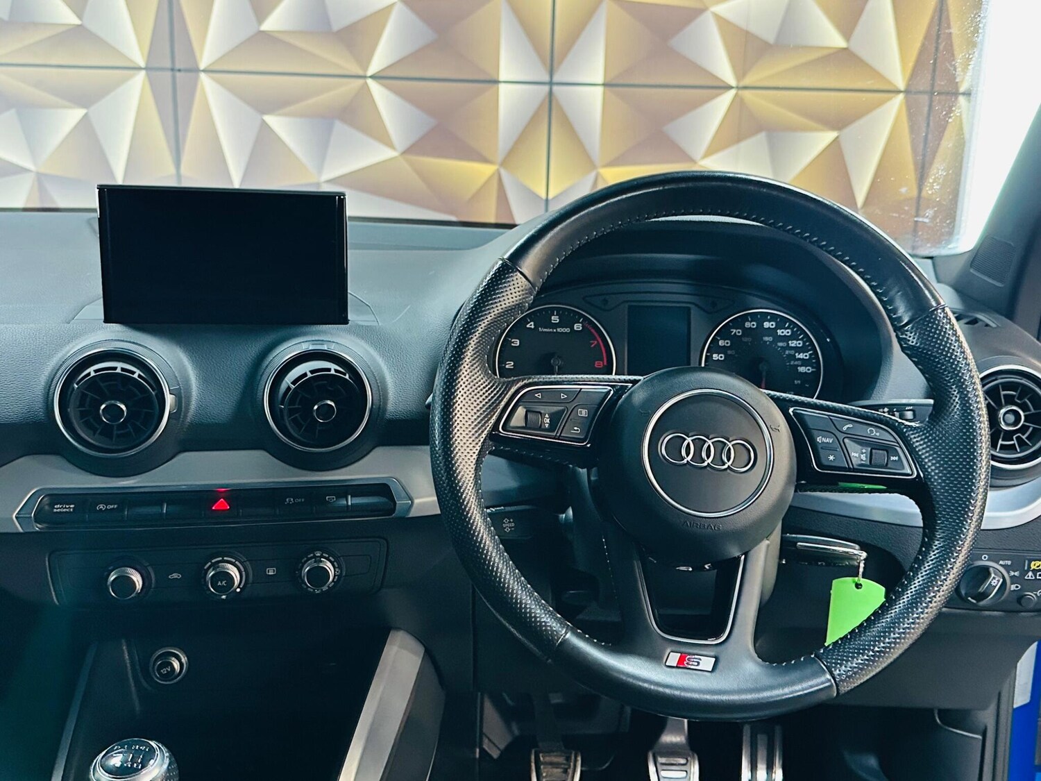 Used Audi Q2 2018 for sale - 76550728: Photo 43