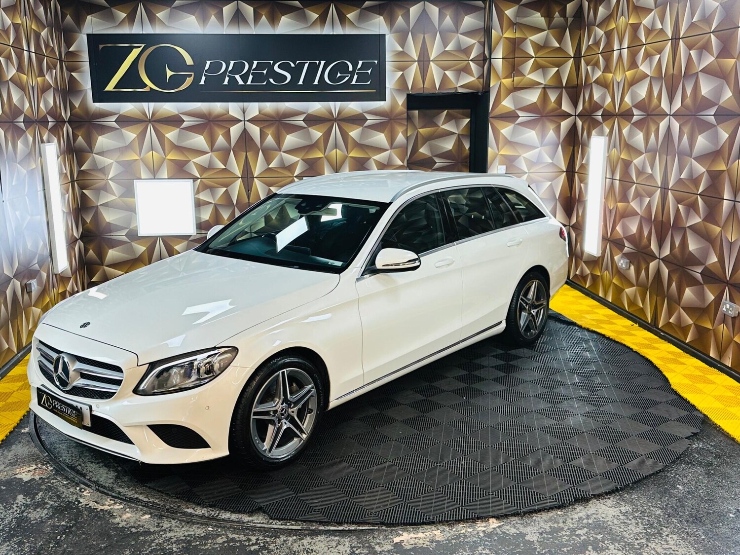 Used Mercedes-Benz C Class 2019 for sale - 78085884: Photo 17