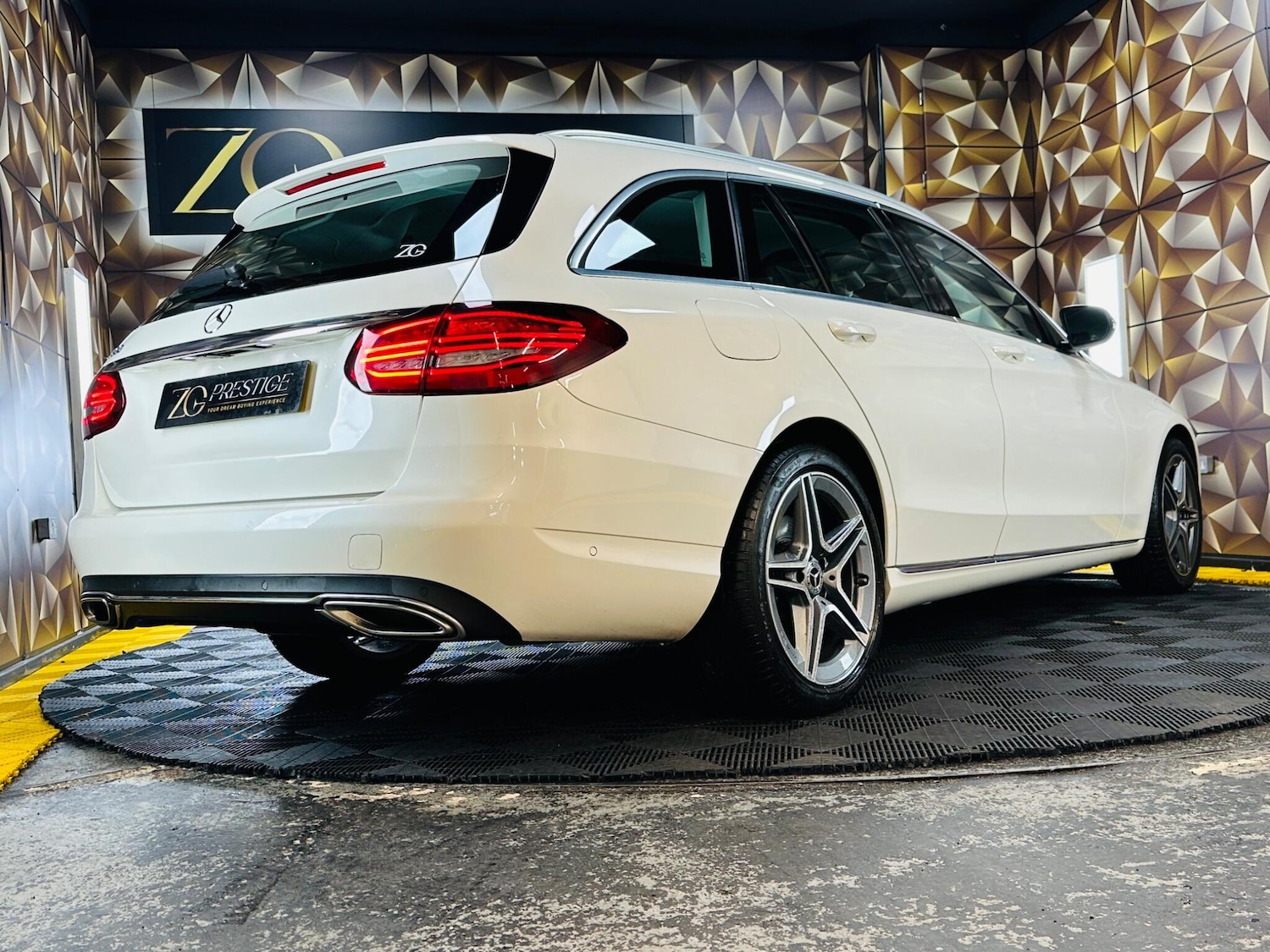 Used Mercedes-Benz C Class 2019 for sale - 78085884: Photo 29