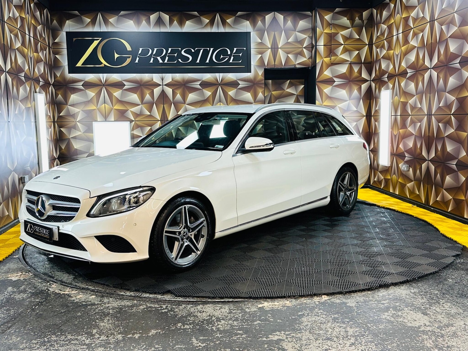Used Mercedes-Benz C Class 2019 for sale - 78085884: Photo 31