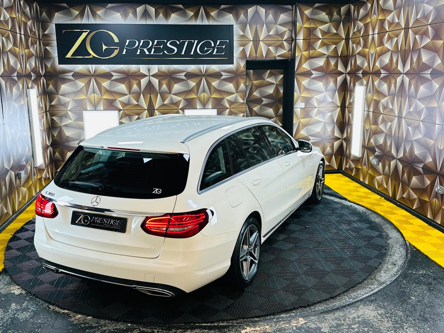 Used Mercedes-Benz C Class 2019 for sale - 78085884: Photo 37