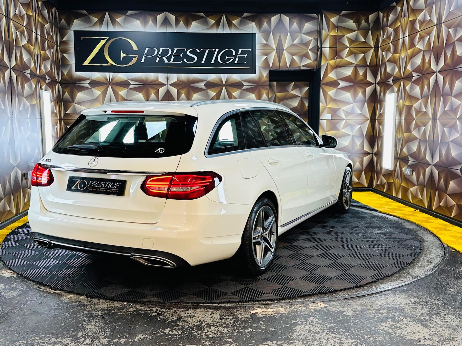 Used Mercedes-Benz C Class 2019 for sale - 78085884: Photo 44