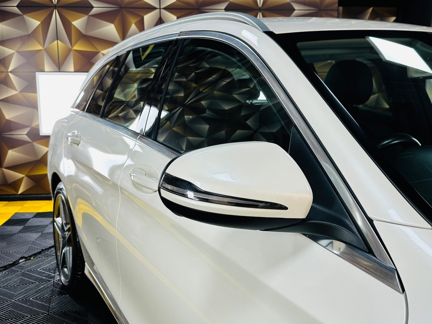 Used Mercedes-Benz C Class 2019 for sale - 78085884: Photo 45