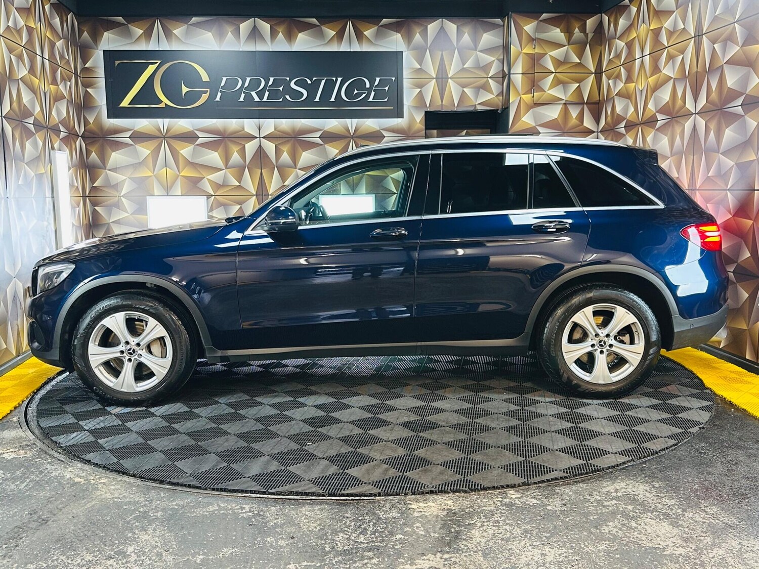 Used Mercedes-Benz GLC for sale - 77784502: Photo 11