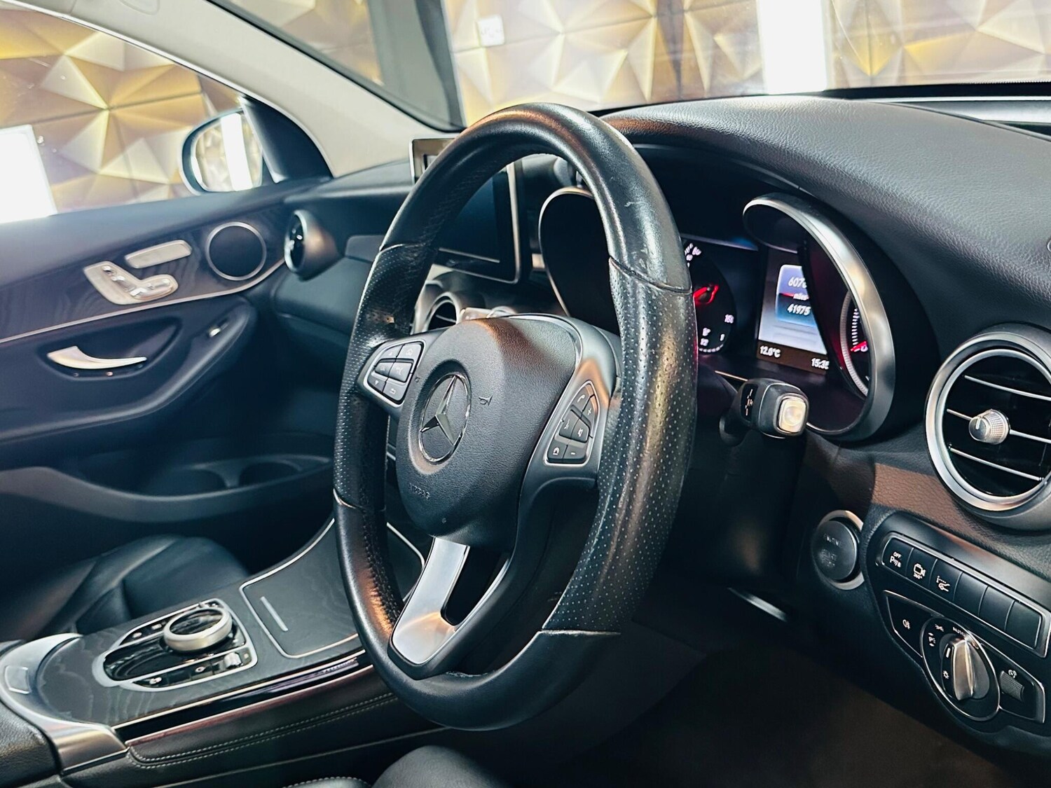 Used Mercedes-Benz GLC for sale - 77784502: Photo 60