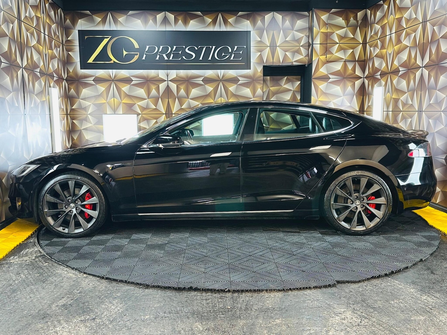 Used Tesla Model S 2020 for sale - 77439881: Photo 11
