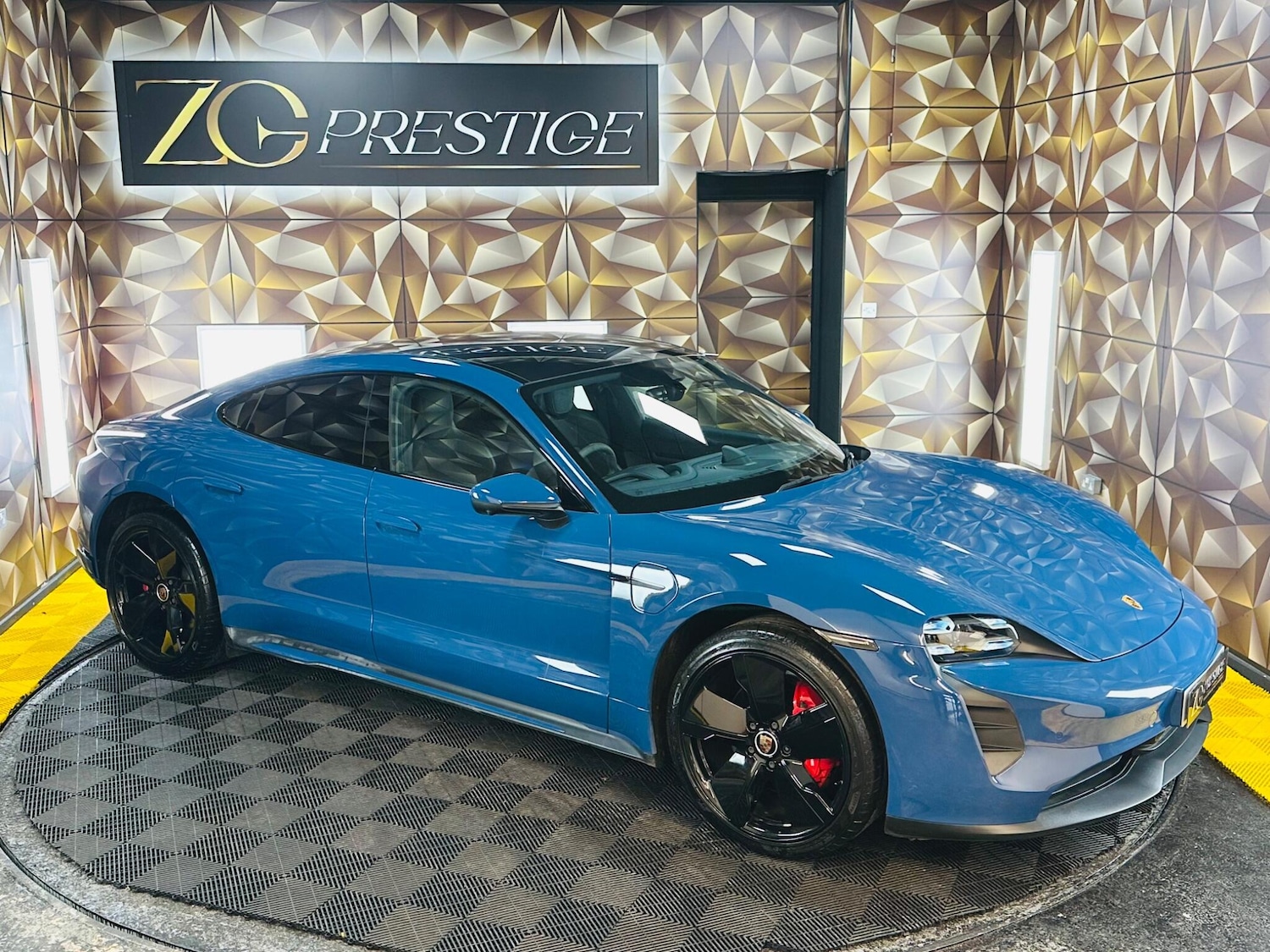 Used Porsche Taycan 2020 for sale - 77768651: Photo 17