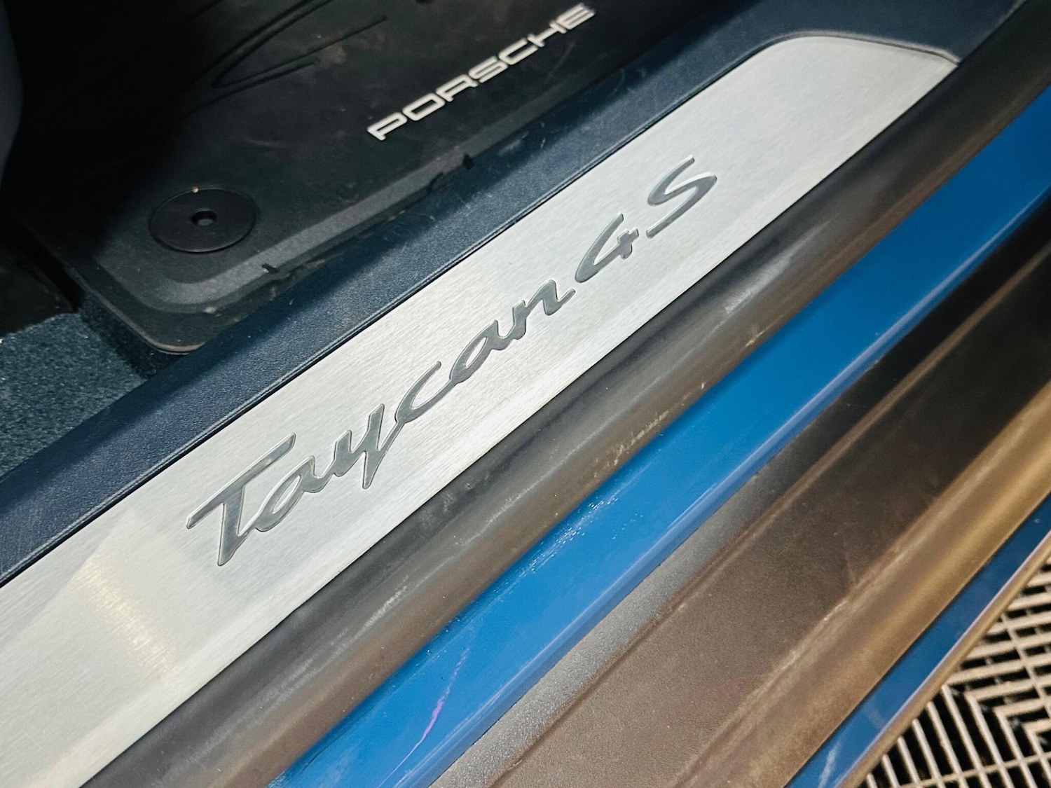 Used Porsche Taycan 2020 for sale - 77768651: Photo 34