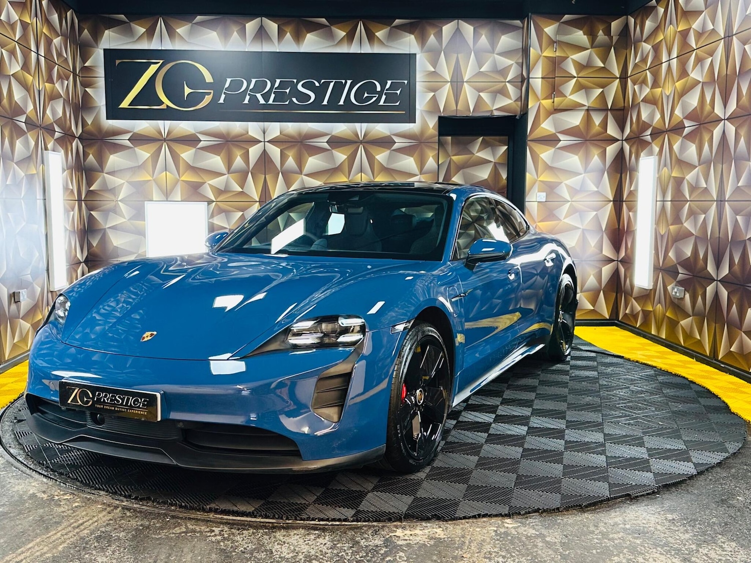 Used Porsche Taycan 2020 for sale - 77768651: Photo 47