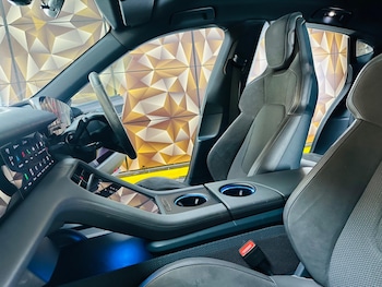 Used Porsche Taycan 2020 for sale - 77768651: Photo