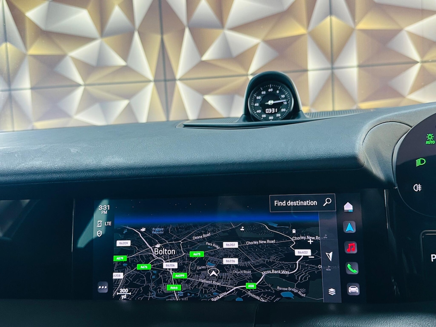 Used Porsche Taycan 2020 for sale - 77768651: Photo 57