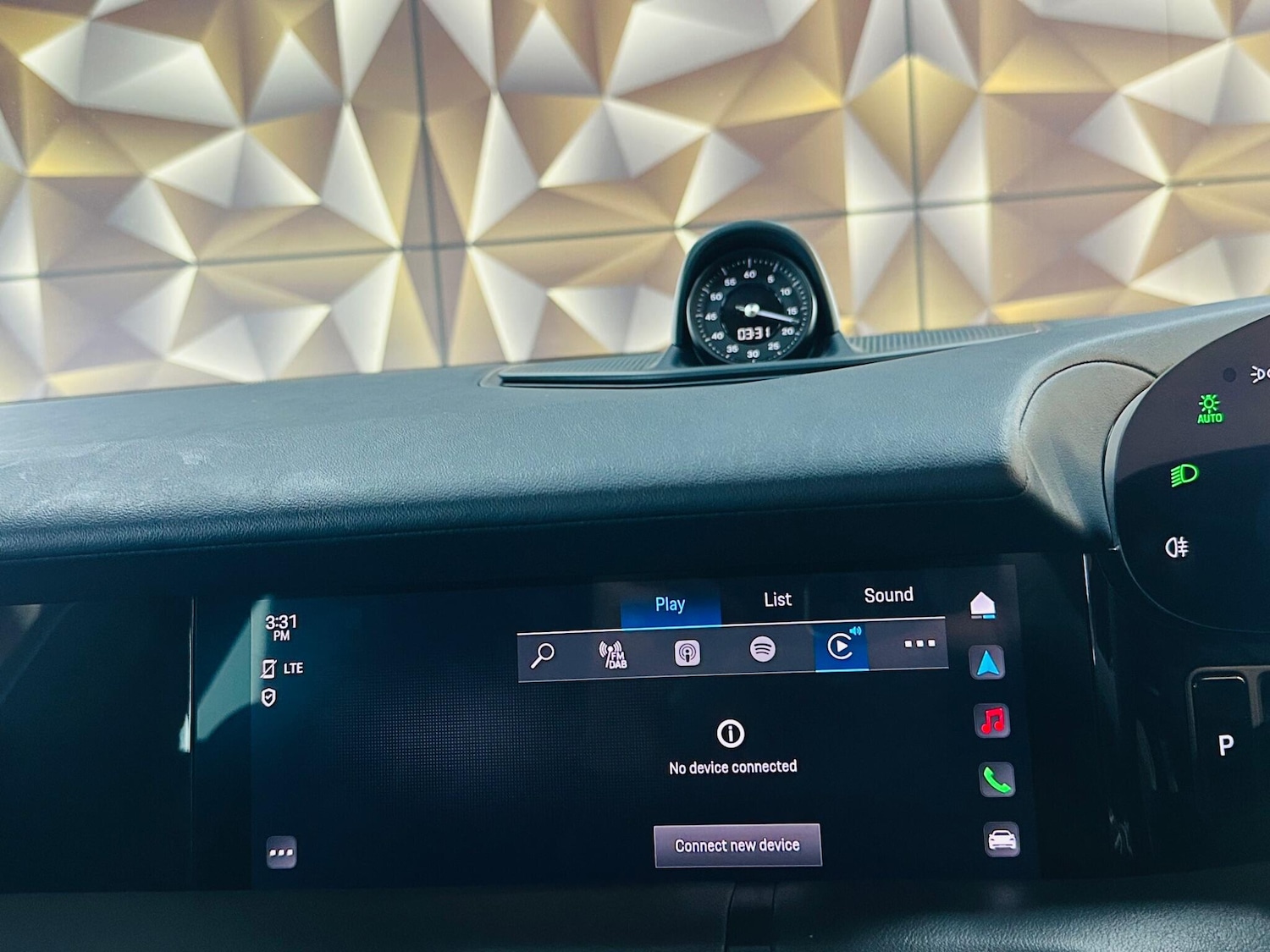 Used Porsche Taycan 2020 for sale - 77768651: Photo 58