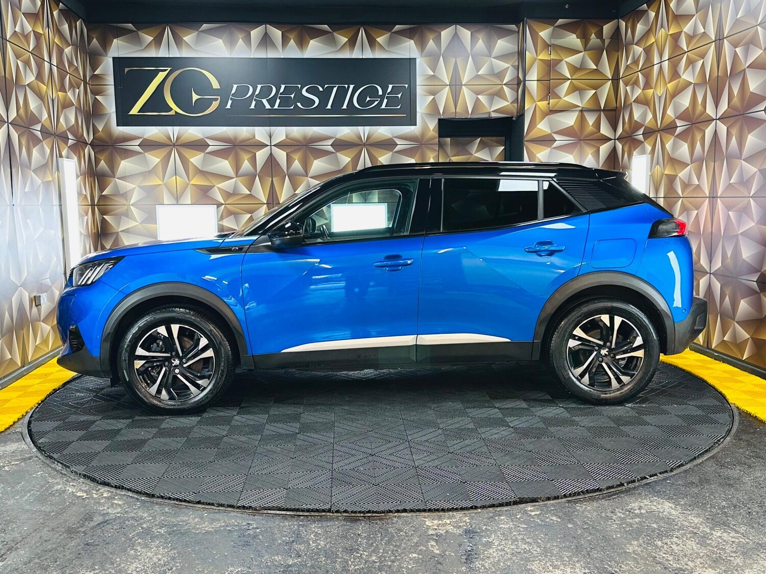 Used Peugeot E-2008 2021 for sale - 77564947: Photo 11