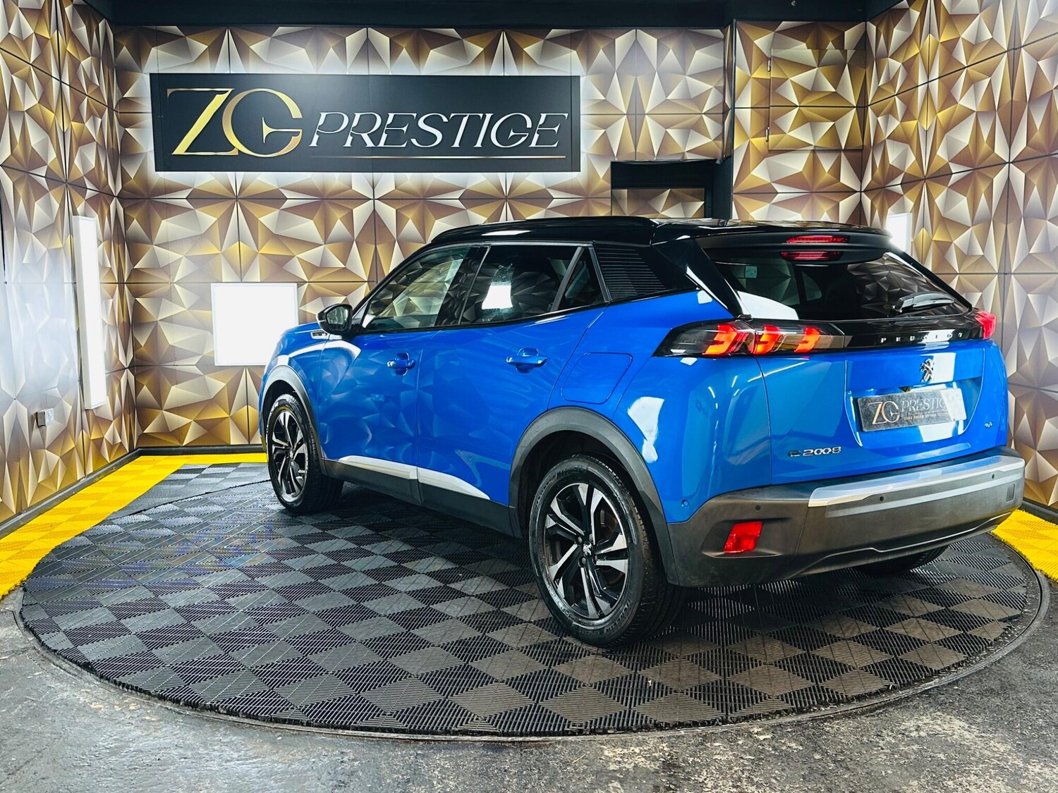 Used Peugeot E-2008 2021 for sale - 77564947: Photo 25