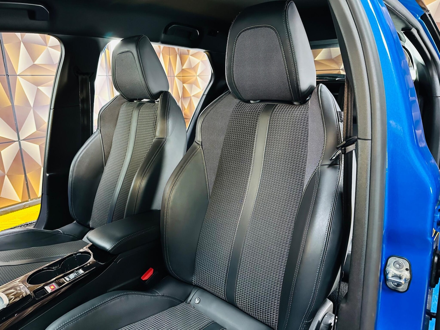 Used Peugeot E-2008 2021 for sale - 77564947: Photo 26