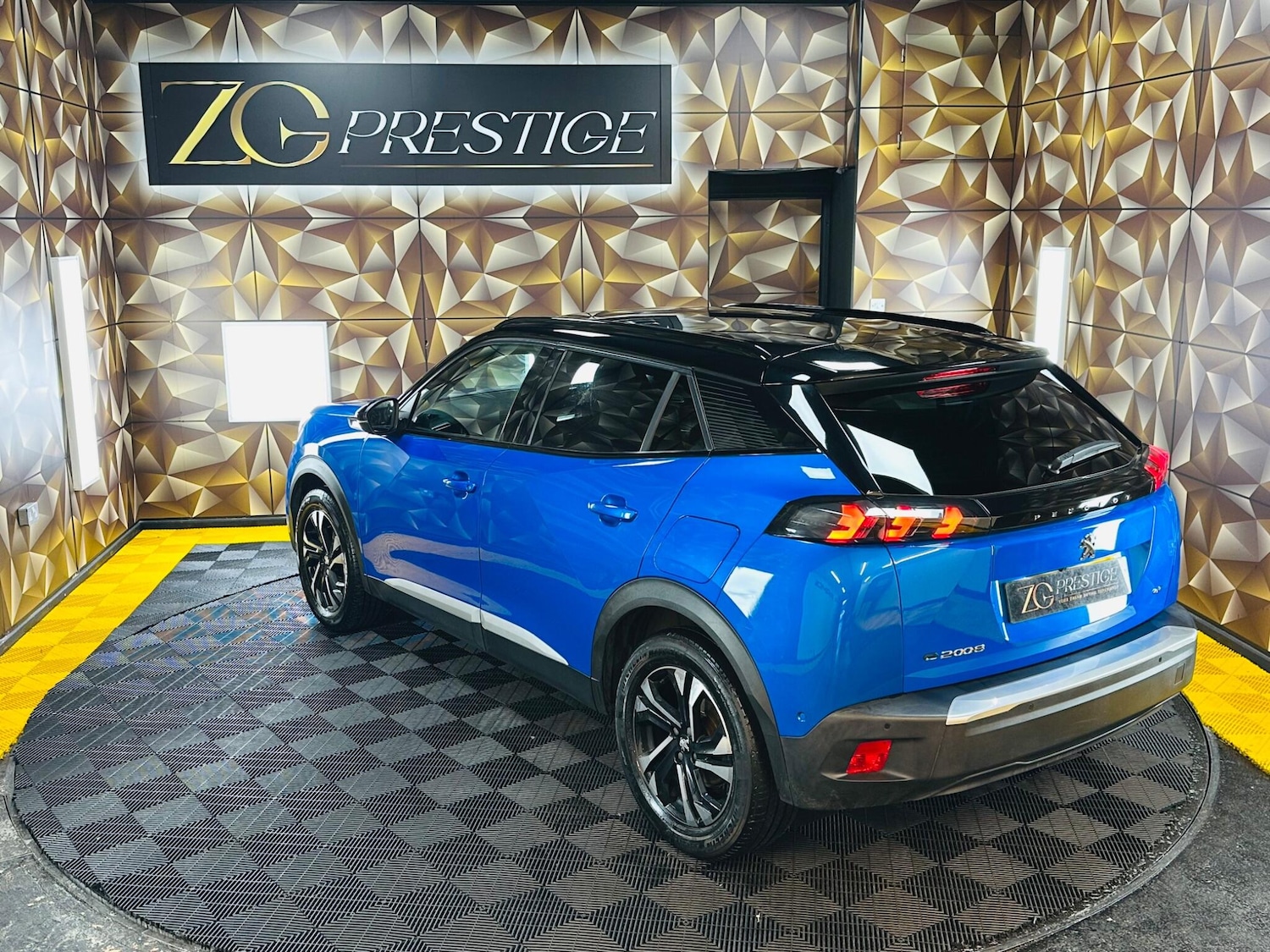 Used Peugeot E-2008 2021 for sale - 77564947: Photo 34