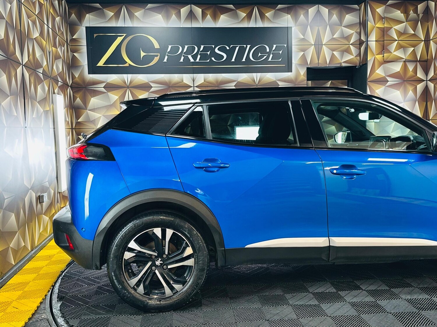 Used Peugeot E-2008 2021 for sale - 77564947: Photo 45