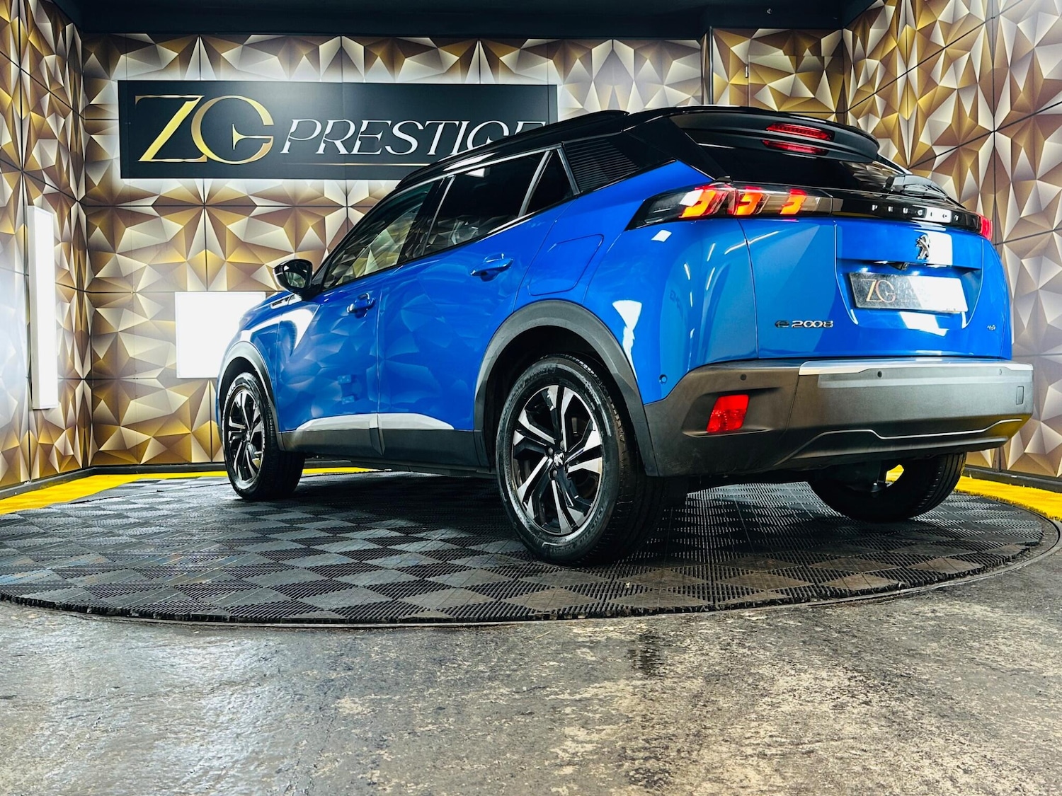 Used Peugeot E-2008 2021 for sale - 77564947: Photo 46