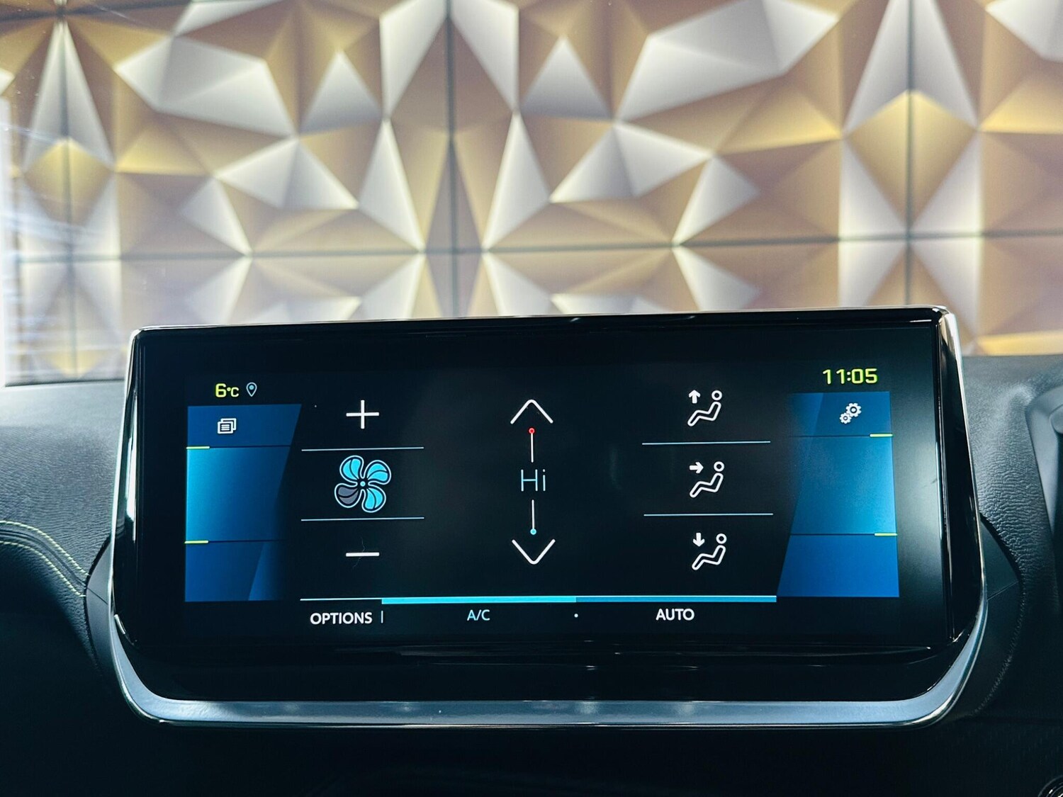 Used Peugeot E-2008 2021 for sale - 77564947: Photo 57