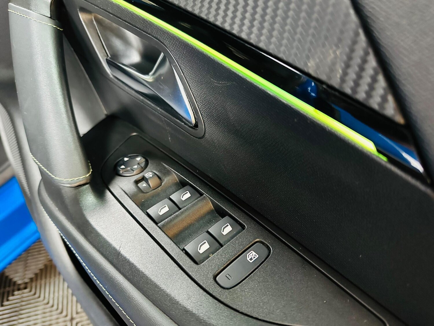 Used Peugeot E-2008 2021 for sale - 77564947: Photo 58