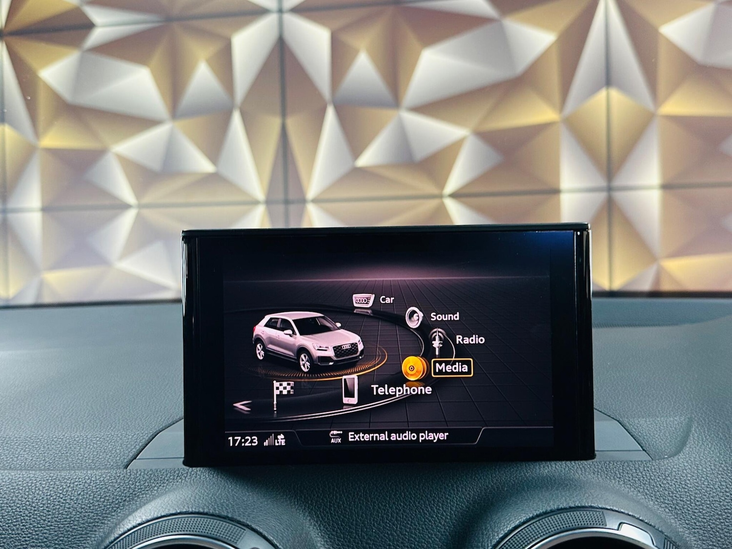 Used Audi Q2 2018 for sale - 77084461: Photo 54