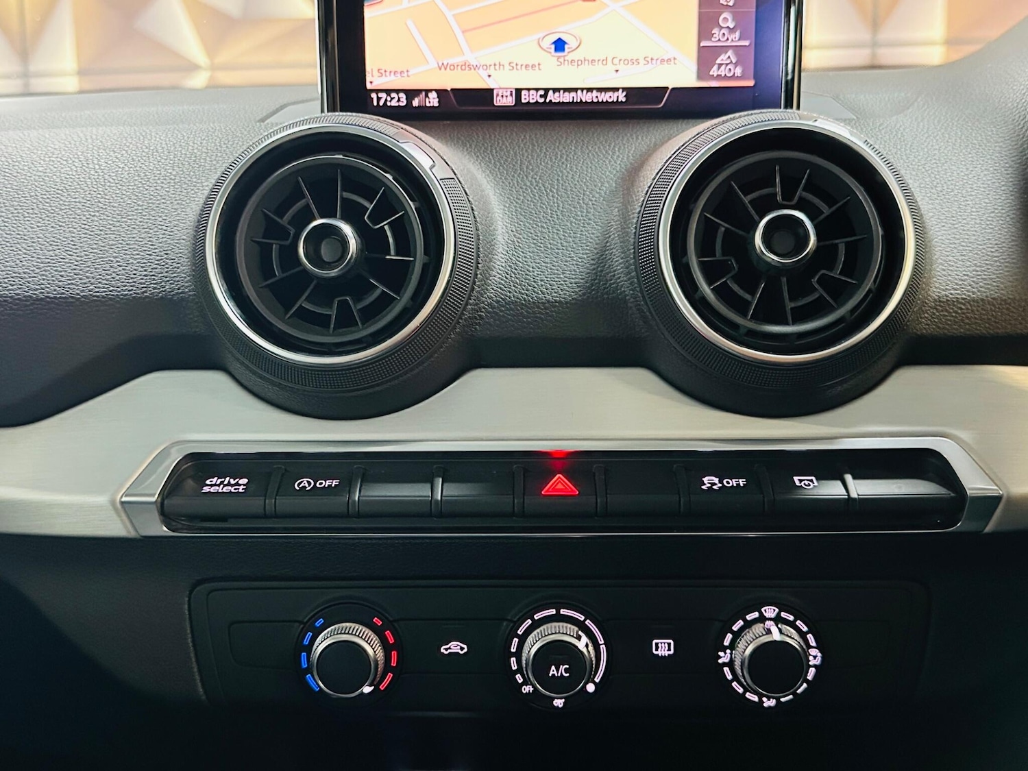 Used Audi Q2 2018 for sale - 77084461: Photo 55