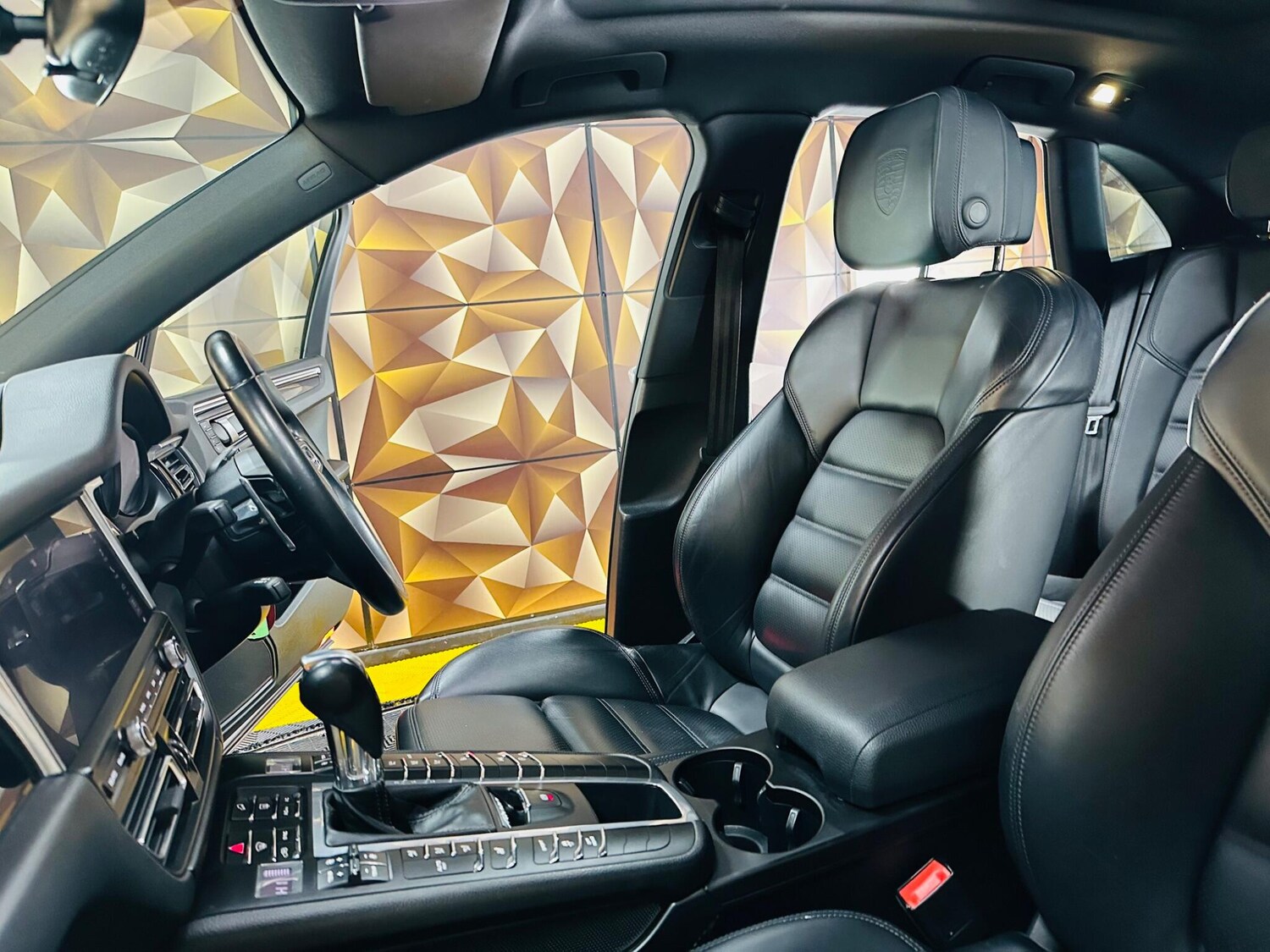 Used Porsche Macan for sale - 77440050: Photo 10