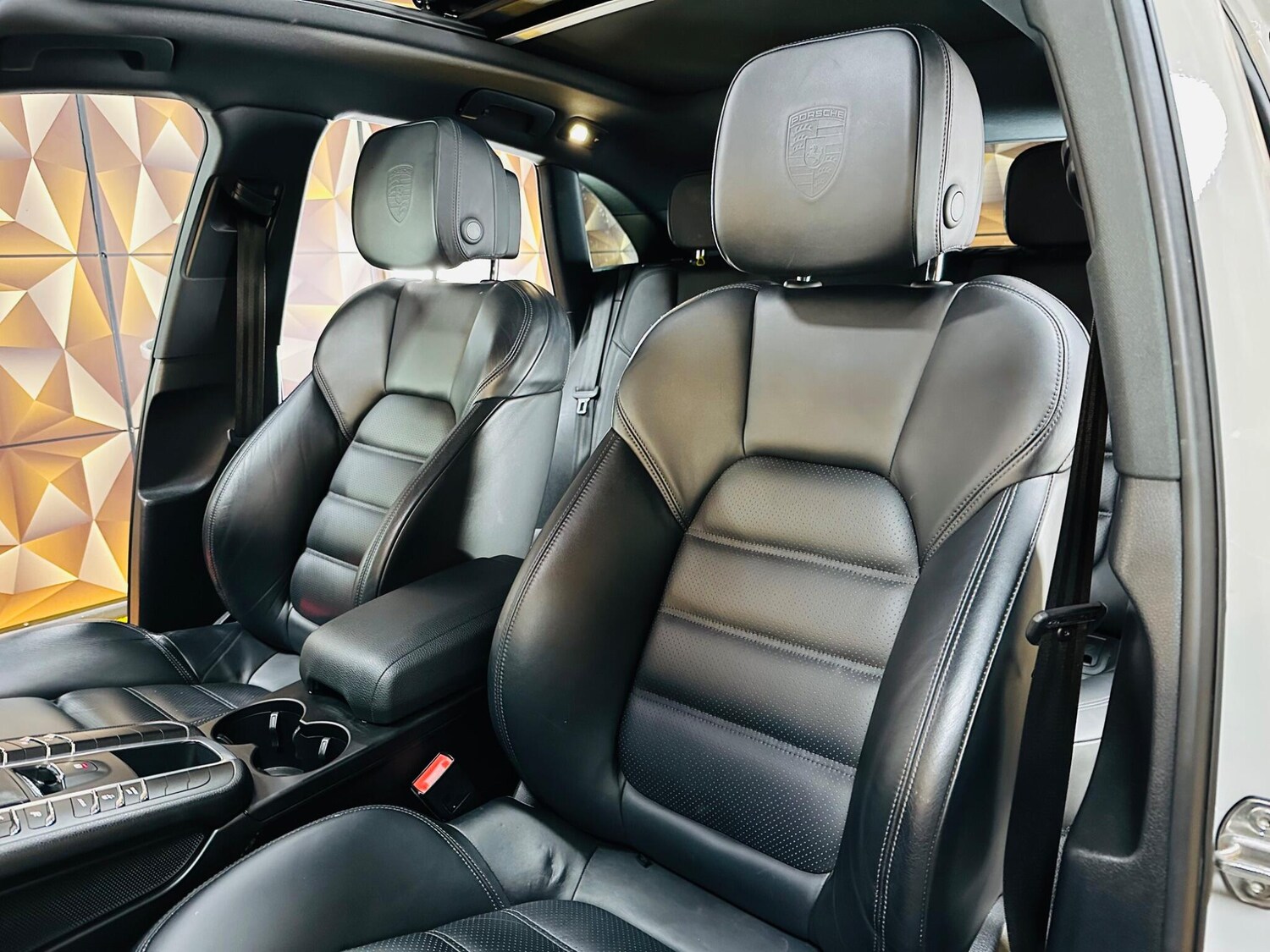 Used Porsche Macan for sale - 77440050: Photo 18