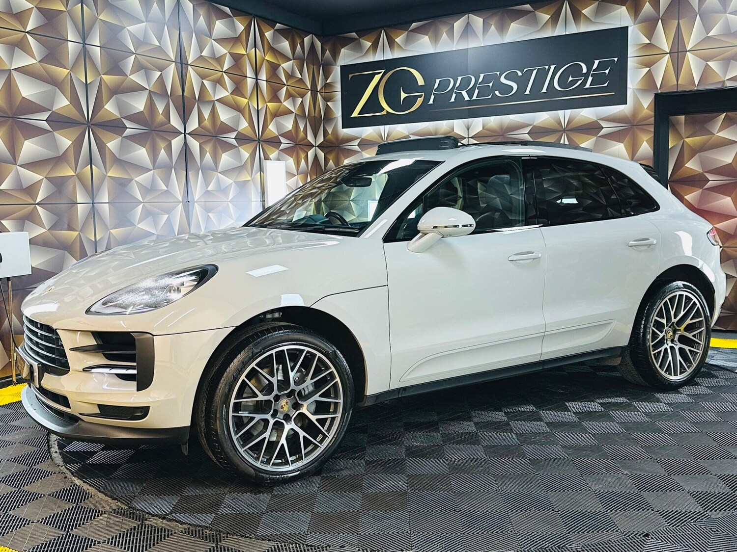 Used Porsche Macan for sale - 77440050: Photo 19