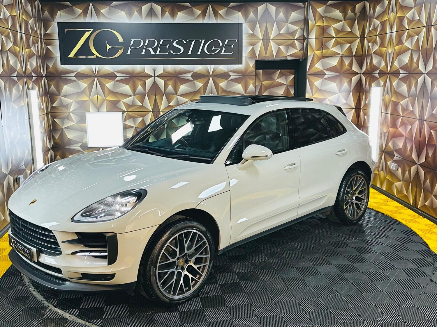 Used Porsche Macan for sale - 77440050: Photo 25