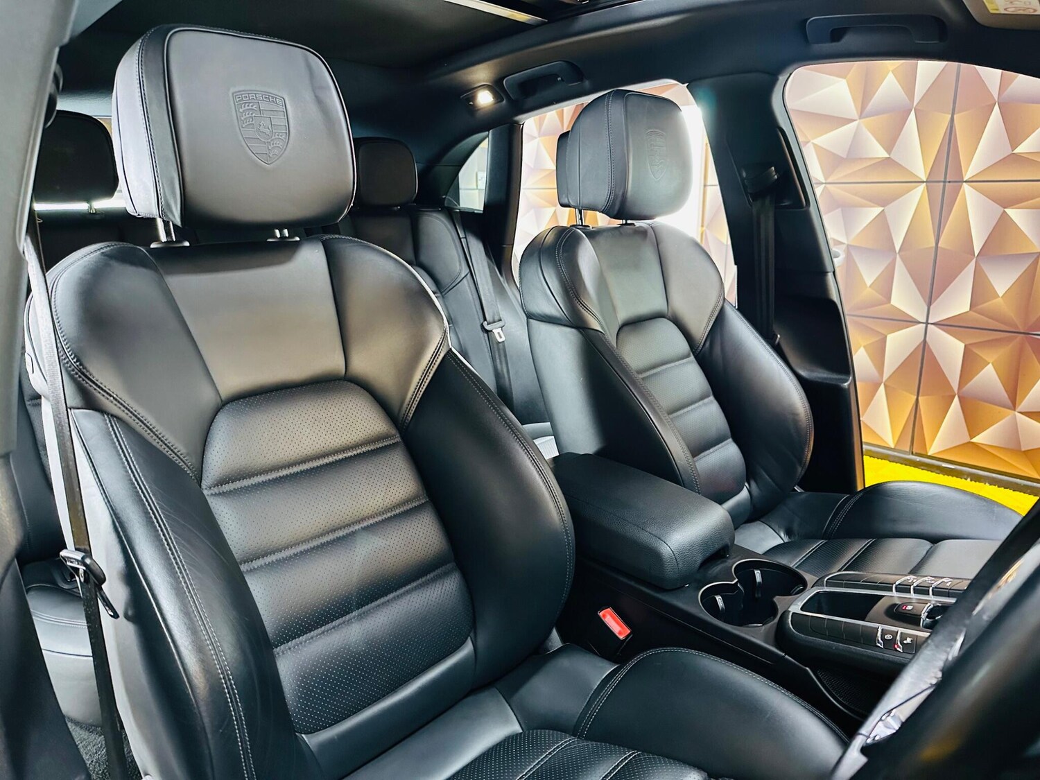 Used Porsche Macan for sale - 77440050: Photo 30