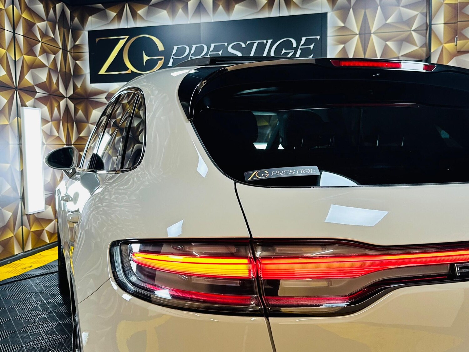 Used Porsche Macan for sale - 77440050: Photo 31