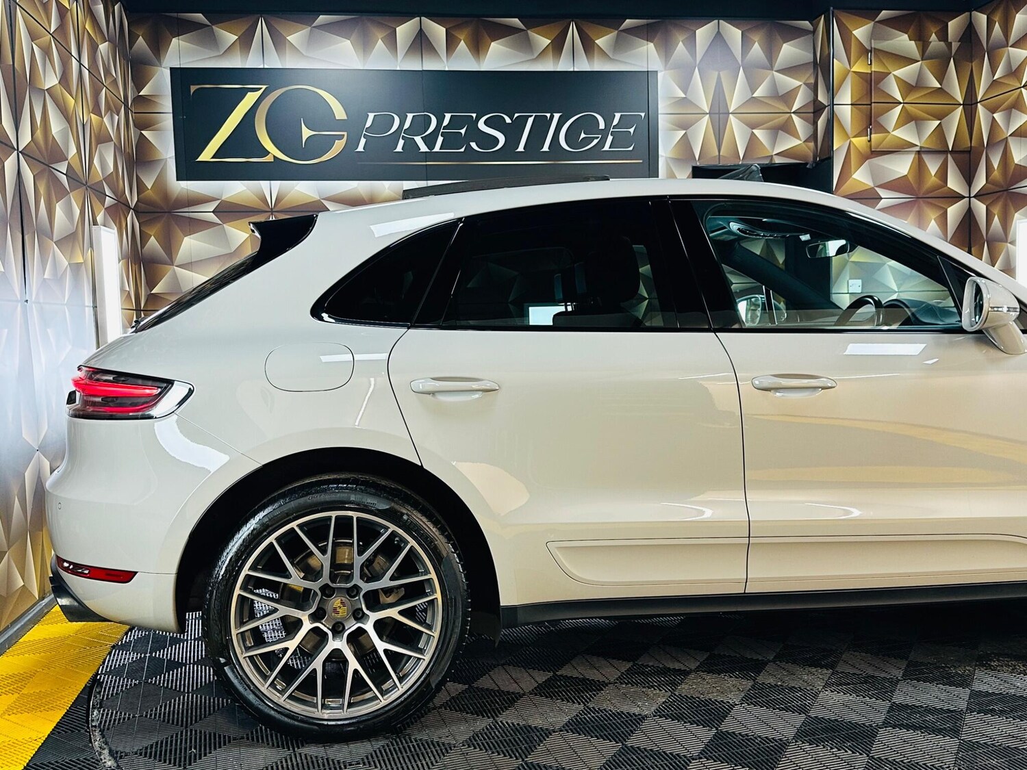 Used Porsche Macan for sale - 77440050: Photo 38